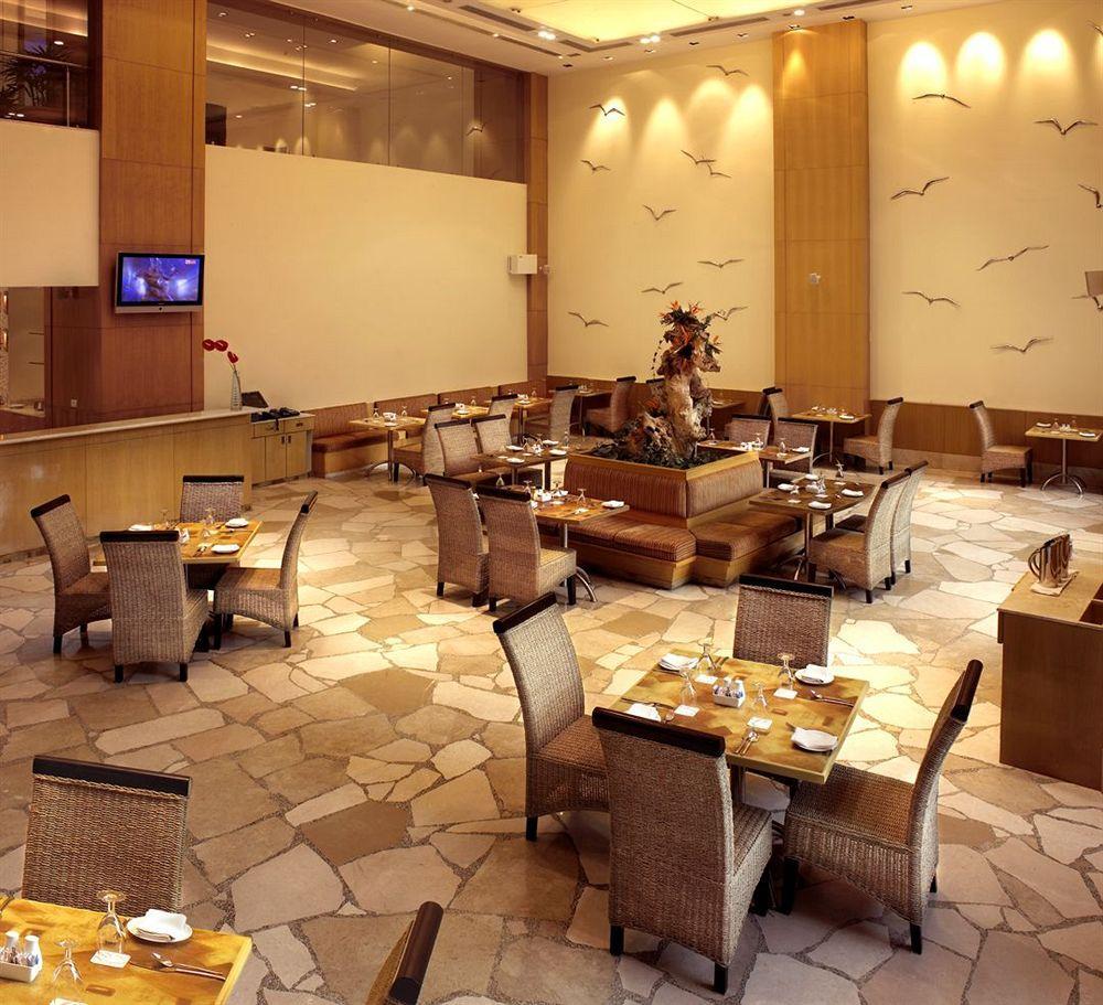 The Chancery Pavilion Bengaluru Étterem fotó